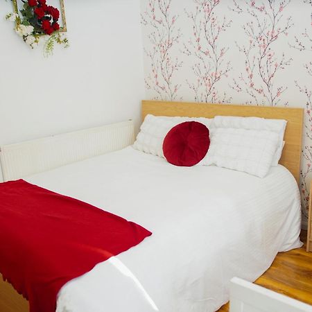 House Near Cardiff City Centre מראה חיצוני תמונה