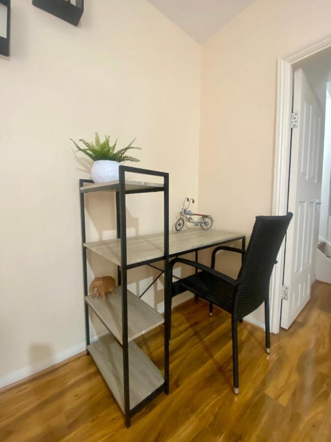 House Near Cardiff City Centre מראה חיצוני תמונה