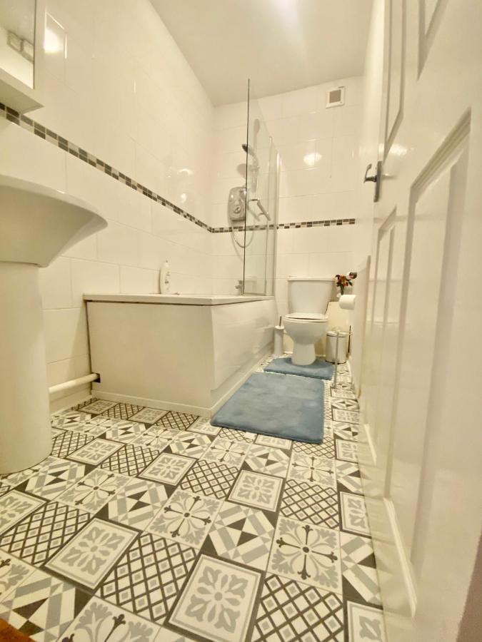 House Near Cardiff City Centre מראה חיצוני תמונה