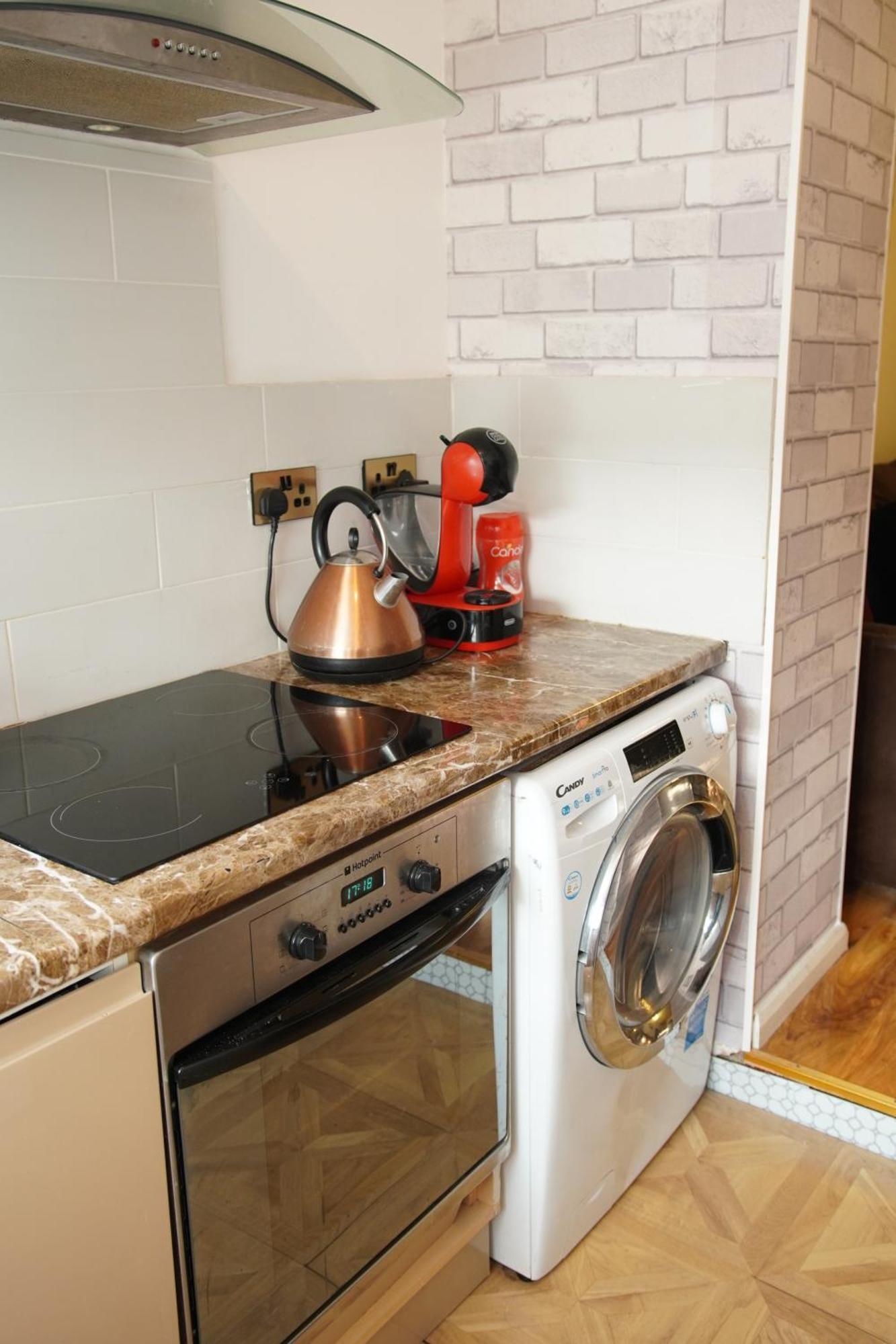House Near Cardiff City Centre מראה חיצוני תמונה