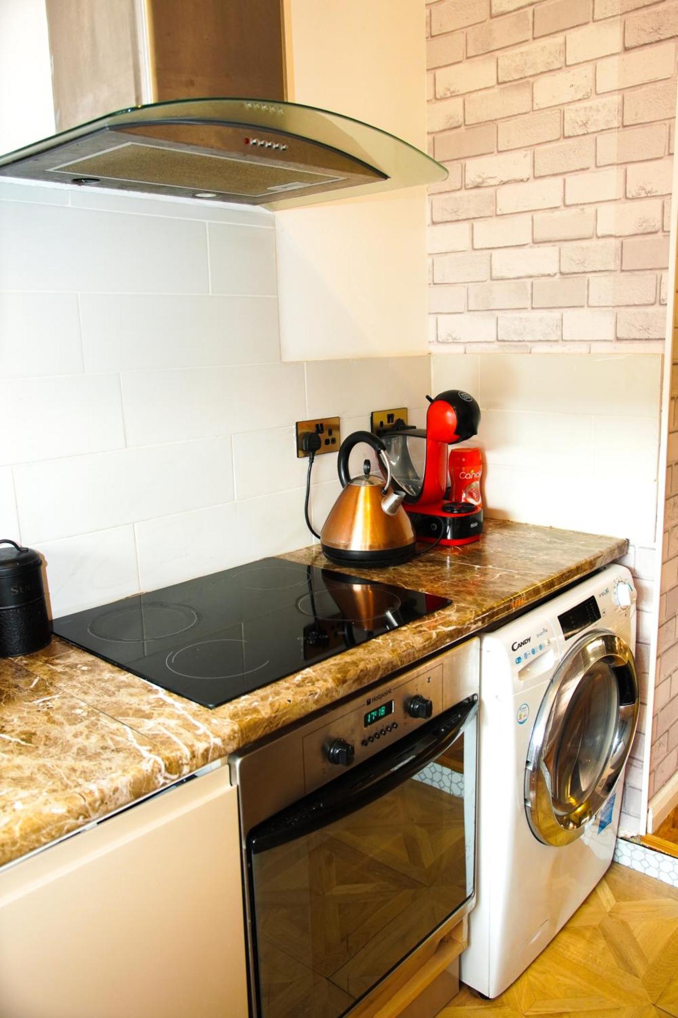 House Near Cardiff City Centre מראה חיצוני תמונה